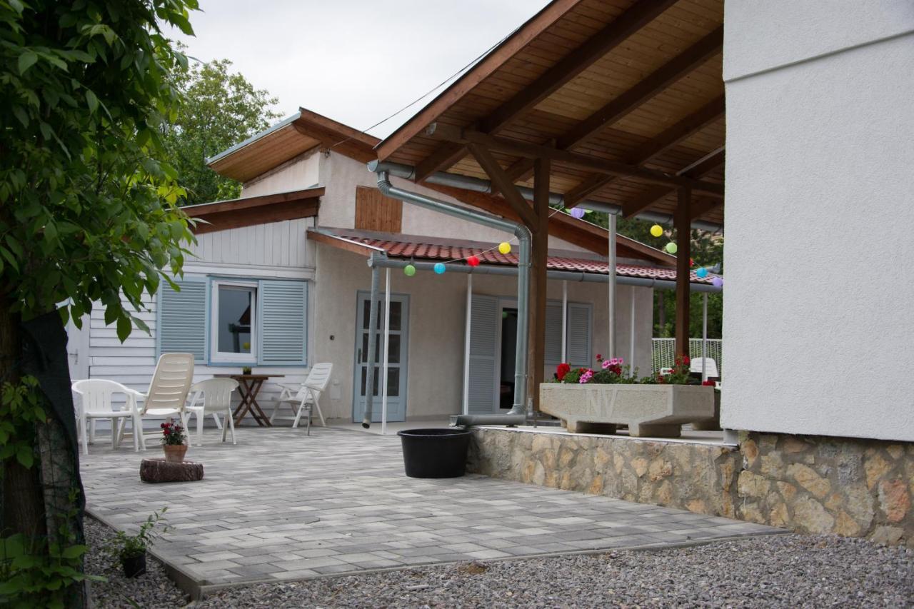 Klara Apartmanhaz Orfu Exterior photo